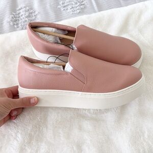 Lane Bryant pink  Dream Cloud Slip-On Faux-Leather Platform Sneakers size 9 wide